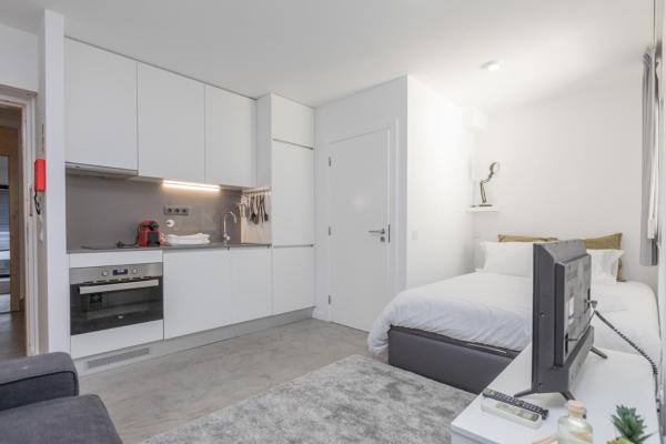 A la foto es mostra l'objecte AveiNest - Your Studio in Aveiro situat a la ciutat de Aveiro.