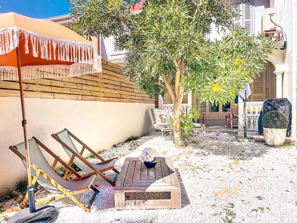 На фото показан объект Villa Oh La La, 250m from the beach, 2 bedrooms, расположенный в городе Ориент-Бэй.