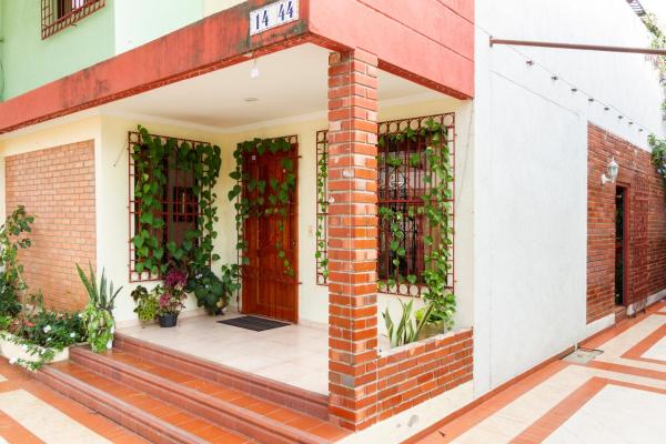 Hostal Cartagonova - Habitaciones Privadas Y Amplias Cerca A Zonas Turísticas - Bolivar