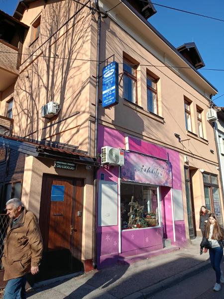 Na zdjęciu widoczny jest obiekt Apartment and rooms