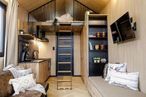 Na fotografii je vidět objekt Luxe Tinyhouse op minicamping in Waarde nacházející se ve městě Rilland.