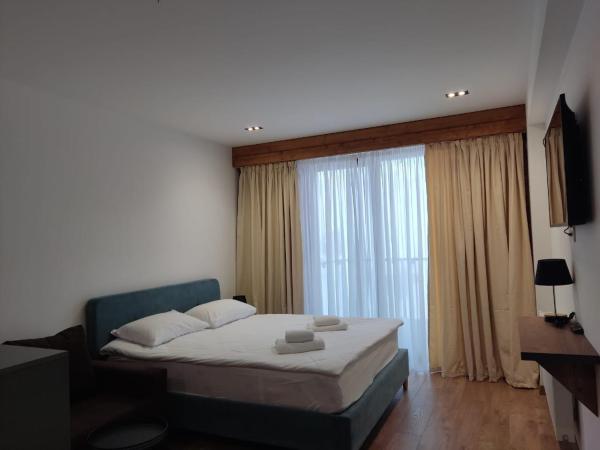 På billedet ses objektet Evdo Apartments F4 White Stay beliggende i byen Gudauri.