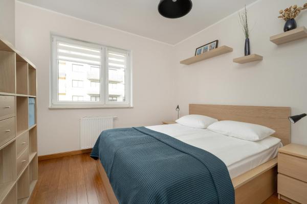 One Bedroom Apartment Nadodrze With Free Garage Wrocław By Noclegi Renters - 브로츠와프