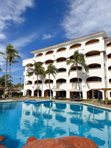 På billedet ses objektet Hotel Quijote Inn beliggende i byen Mazatlán.