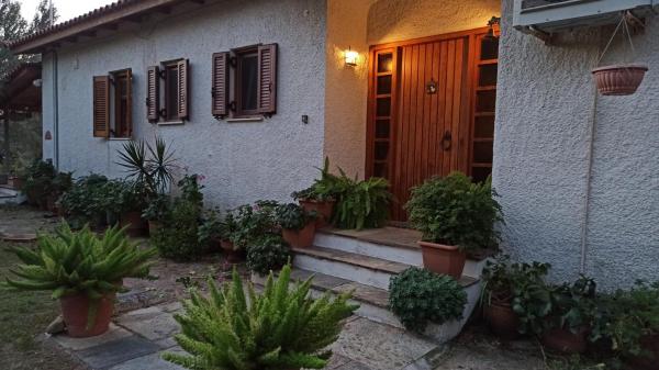 Na fotografii je vidět objekt Nafpaktos cottage by the sea for travelers and dreamers! nacházející se ve městě Kryonéri.
