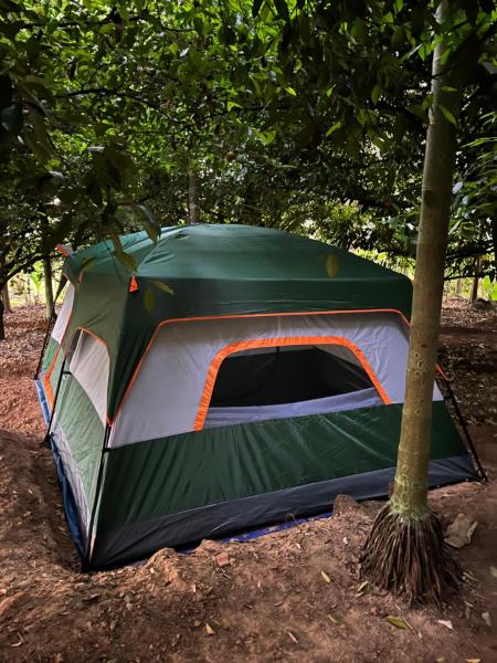 A la foto es mostra l'objecte Dragster Tents situat a la ciutat de Māla.
