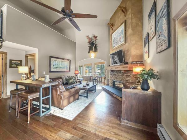 På billedet ses objektet BE410 Bridge End Pet Friendly condo beliggende i byen Copper Mountain.