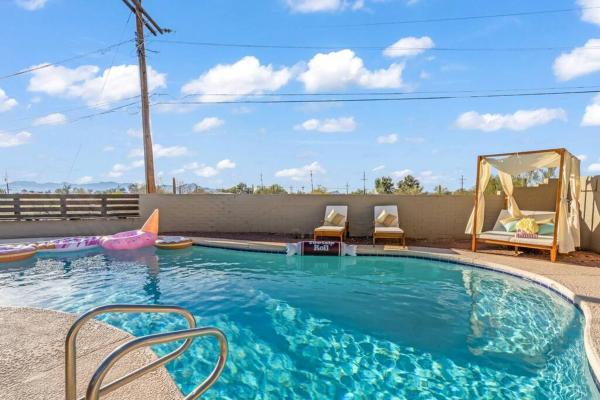 A la foto es mostra l'objecte Tucson Escape: 5br - Pool - CCP - Eclectic-Themed situat a la ciutat de Tucson.