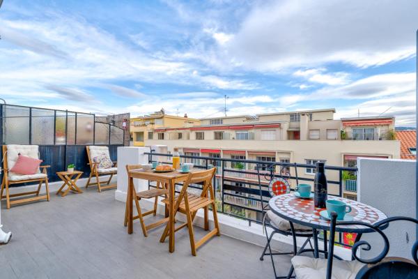 A la foto es mostra l'objecte Top Floor Terrace - Dernier Etage Terrasse Cosy situat a la ciutat de Niça.