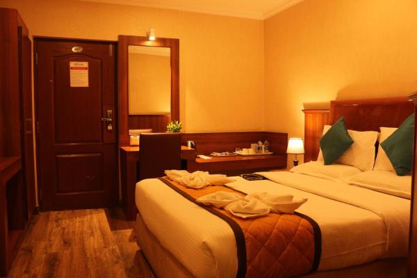 A la foto es mostra l'objecte Hotel Noor Empire International Kormangala situat a la ciutat de Kormangala.