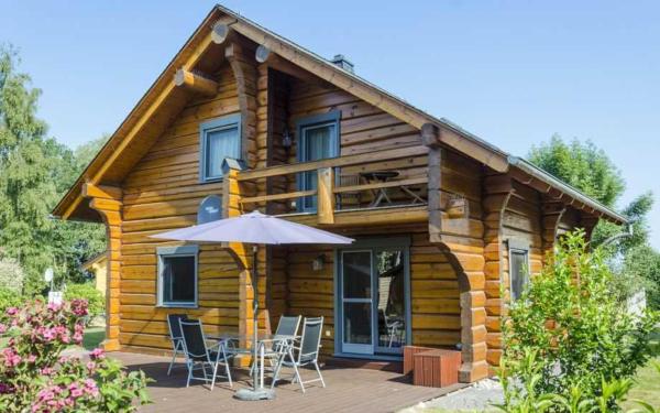 På billedet ses objektet Ferienhaus Boddenschwalbe beliggende i byen Bodstedt.