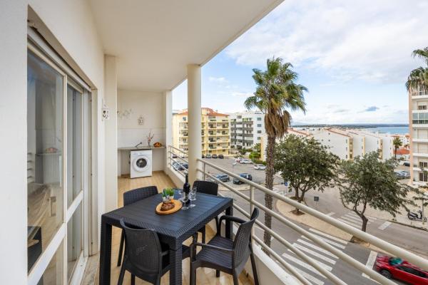 A la foto es mostra l'objecte Casa da Praça situat a la ciutat de Lagos.