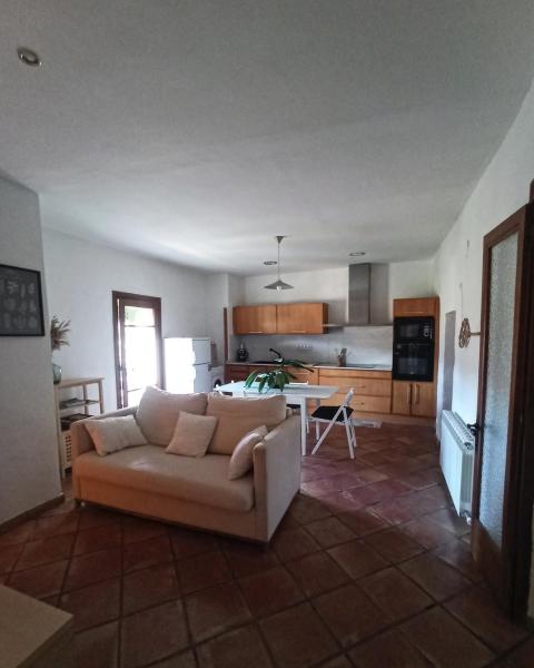A la foto es mostra l'objecte Ca l'Aleixa situat a la ciutat de Margalef.