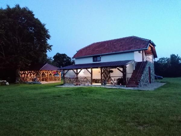 A la foto es mostra l'objecte Cabana Bradu Moșului situat a la ciutat de Teregova.