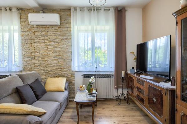 Apartment Dusanka - Fažana