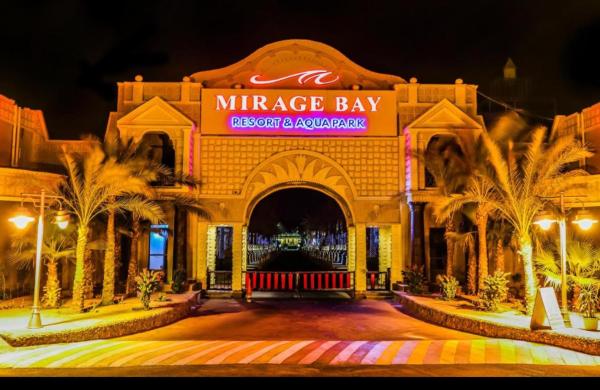 Na zdjęciu widoczny jest obiekt Luxury Apartment one bedroom at Mirage bay Resort & Aqua bark położony w mieście Hurghada.