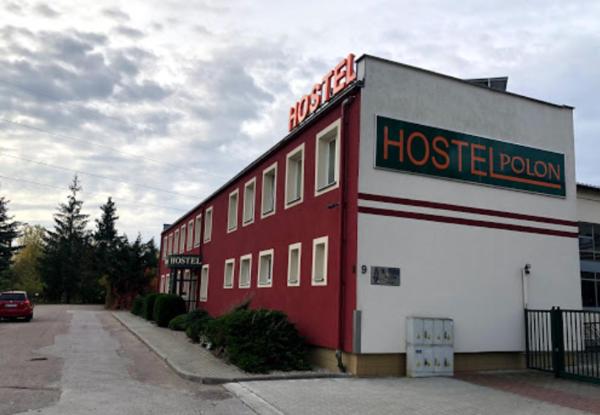 Na zdjęciu widoczny jest obiekt Hostel Polon położony w mieście Tocznabiel.