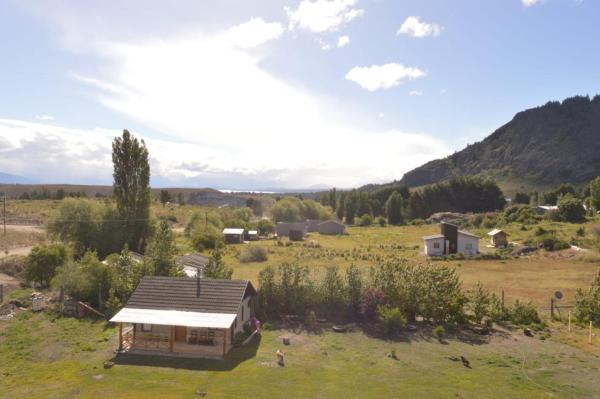 A la foto es mostra l'objecte Cabaña Piedra Hermosa situat a la ciutat de Ñirihuau.