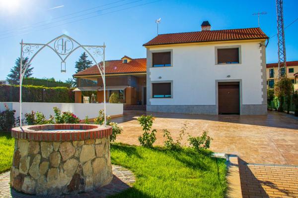 Auf dem Foto ist das Objekt Villa Lusitana in der Stadt Tardobispo zu sehen.