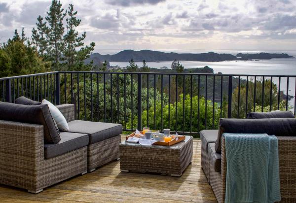 På billedet ses objektet The Retreat - Luxury Hillside villa at Te Ngaere Bay beliggende i byen Kaeo.