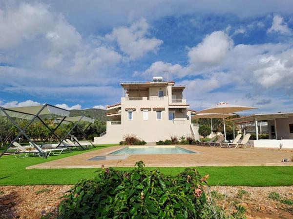 Nella foto è visibile l'oggetto Eleni's Pool Villa situato nella città di Káto Soúlion.