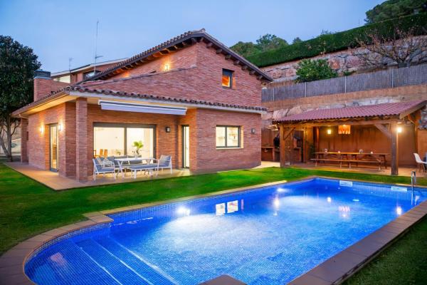 Na zdjęciu widoczny jest obiekt Fantastic house with jacuzzy ideal for families położony w mieście Canyamás.