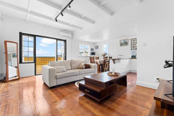 Albert.T Home, Auckland