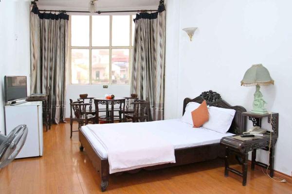 HOÀNG CƯỜNG HOTEL 15 Nguyễn Thái Học, Hanoj