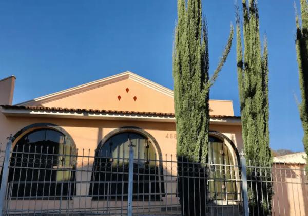 Nella foto è visibile l'oggetto Casa no Centro de Piumhi situato nella città di Piauí.