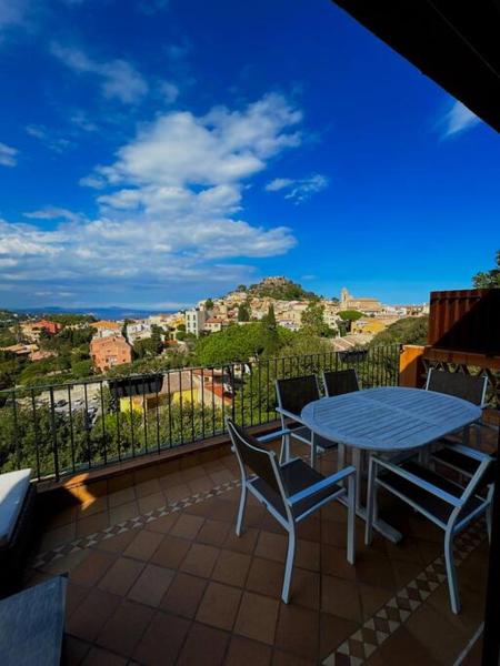 Auf dem Foto ist das Objekt Casa Begur vistas espectaculares FREE PARKING AND WIFI in der Stadt Begur zu sehen.