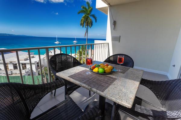Montego Bay Club Apartments, Montego Bay
