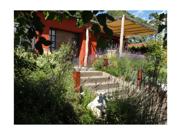 Na zdjęciu widoczny jest obiekt Holiday home Strandbusch położony w mieście Lubmin.