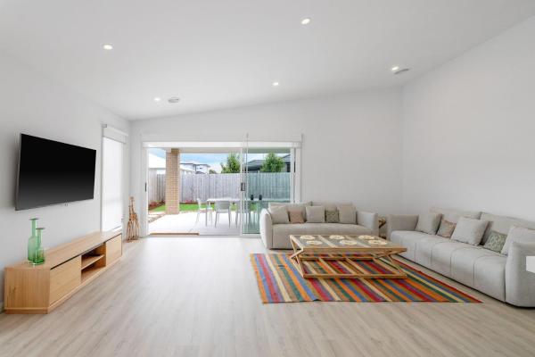 Escape By The Bay - Kilcunda