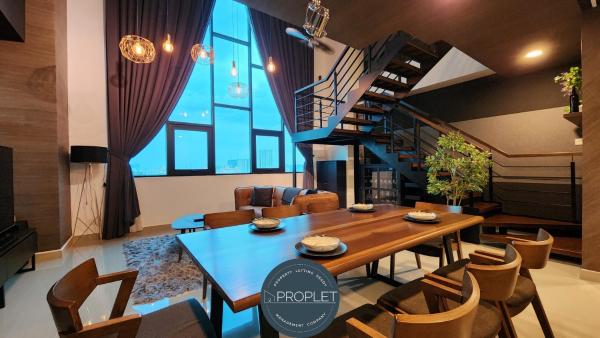 Luxury Duplex Suite 4 pax Netflix Wifi Selayang KL, Batu Caves