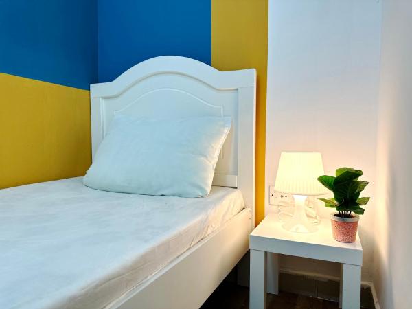 Decent Partition Room in Barsha Heights Near Metro, Dubai
