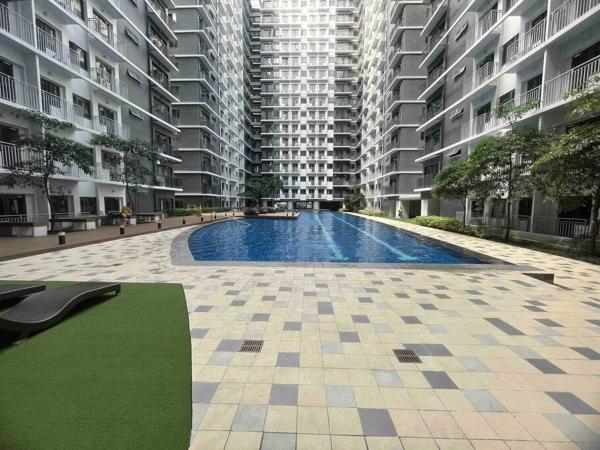 Mall of Asia Shore 3 near Airport Pasay Manila 1 Bedroom Wifi, Manila