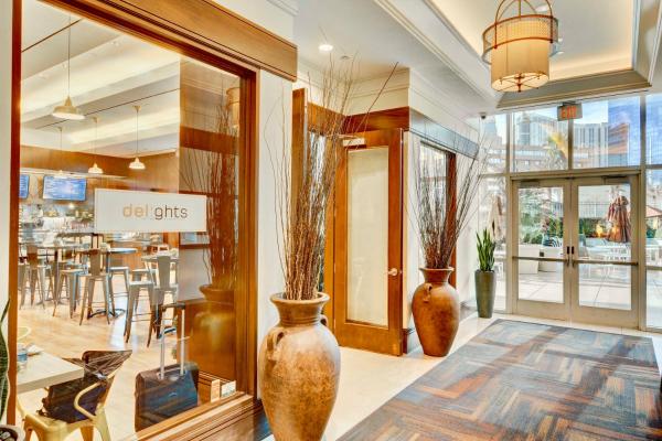 Strip View Suites - No Resort Fee !, Las Vegas