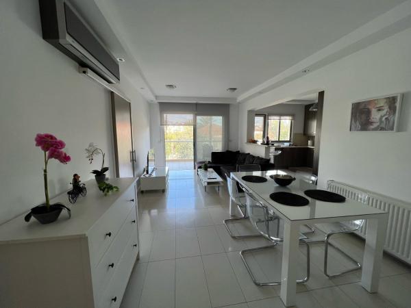 Nella foto è visibile l'oggetto Majestic Boutique Apartment/2BR situato nella città di Ayios Dhometios.
