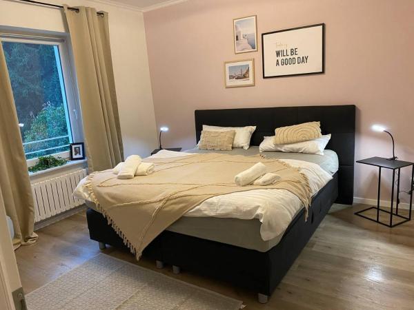 A la foto es mostra l'objecte Haus mit Garten - Kingbett - WIFI - Parkplatz situat a la ciutat de Essen.