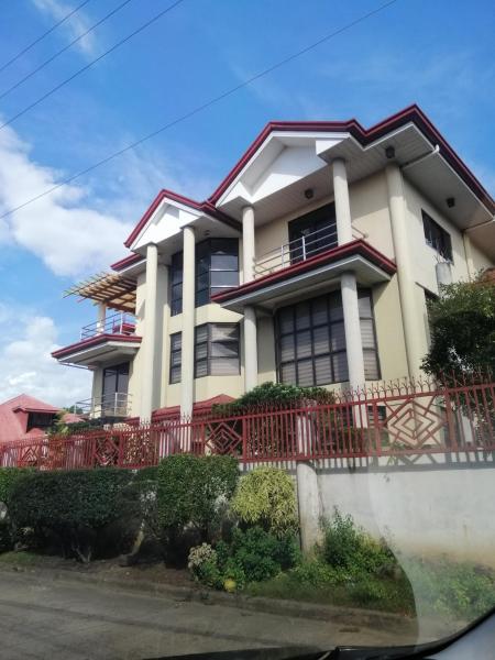 En la foto se muestra el objeto JD Homestays CDO ubicado en la ciudad de Tagiptip.