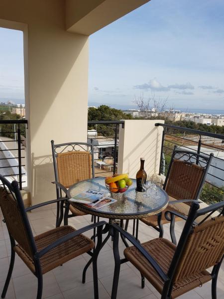 Holiday Apartment with Sea View (0002913), Паралимни