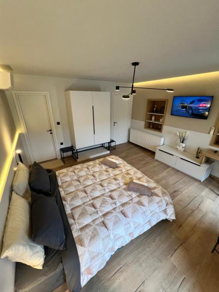 Na fotografii je vidět objekt Suite Rooms - Fine Living nacházející se ve městě Agios Panteleimon.