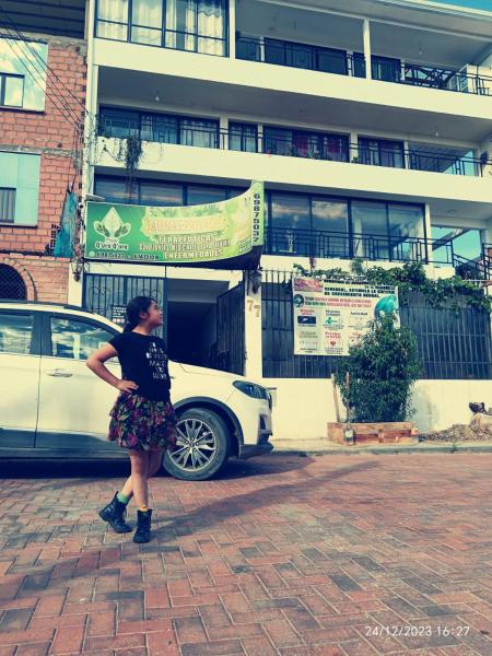 Na foto é possível ver o objeto Casa Qura Qura localizado na cidade de Cochabamba.
