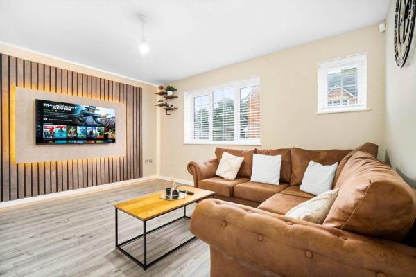 Stunning Modern Home In Birmingham, Birmingham