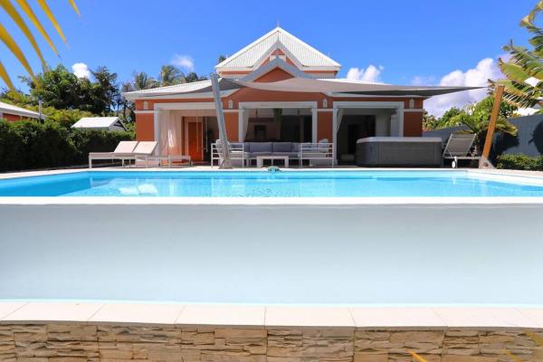 Villa Luminescence, Saint-François