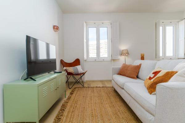 Nella foto è visibile l'oggetto Modern & Cozy Faro Mercado Apt 21 by Lisbeyond situato nella città di Faro.