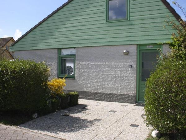 Na zdjęciu widoczny jest obiekt Holiday home Albatros 191 położony w mieście De Zandloper.