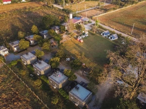 A la foto es mostra l'objecte 4 Corner Khaoyai situat a la ciutat de Mu Si.