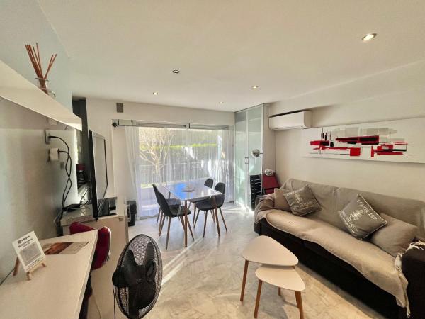 Jolies Lavandes, By Welcome To Cannes - Cannes