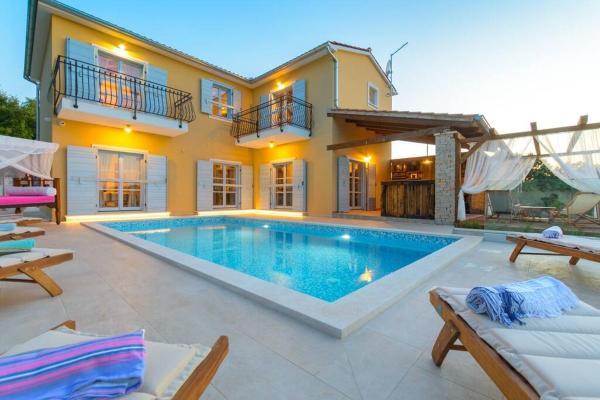 Στη φωτογραφία φαίνεται το αντικείμενο Villa Rafiki by Istrialux που βρίσκεται στην πόλη Peresiji.